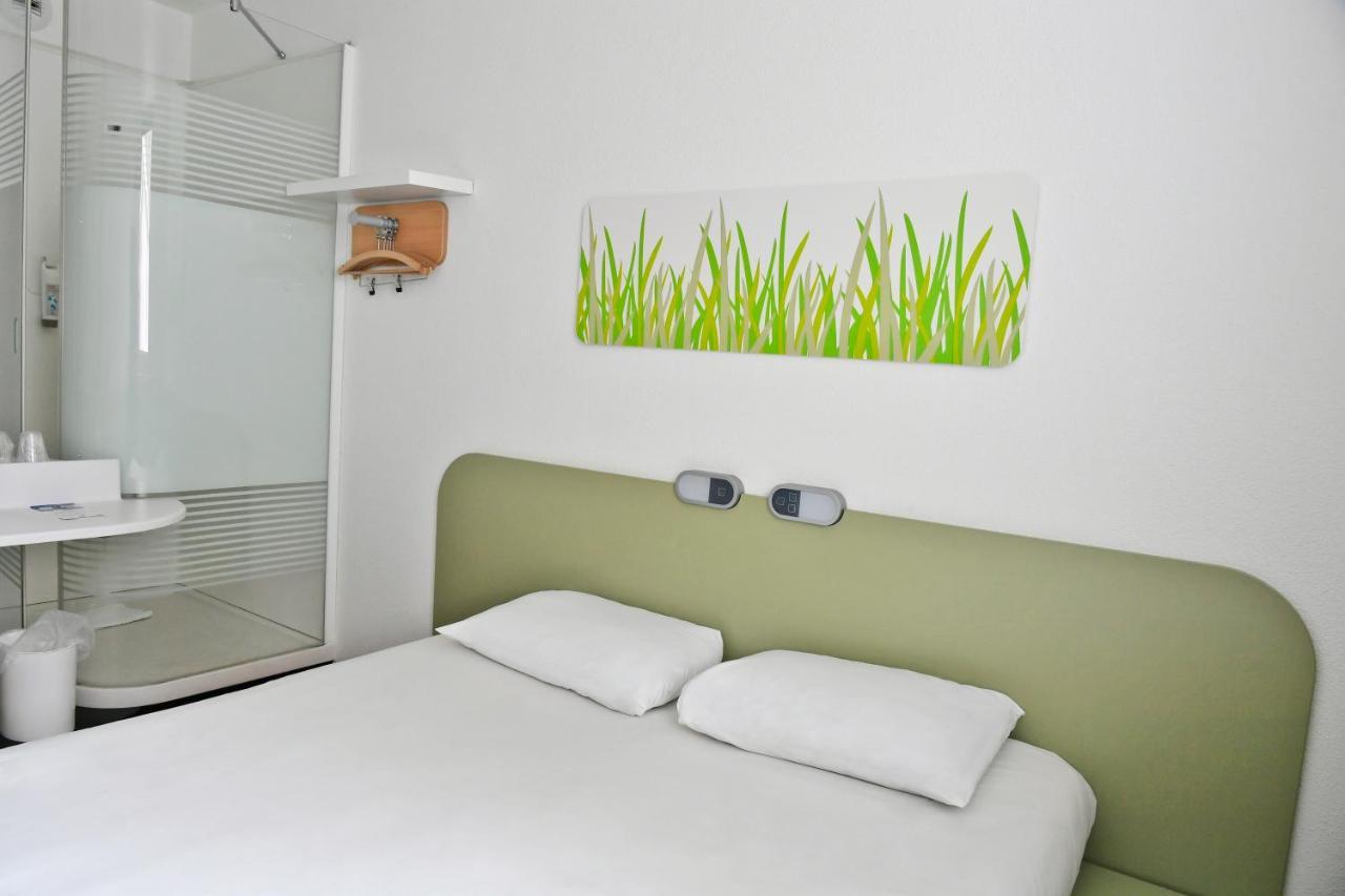 Ibis Budget Saint-Quentin Centre Gare Exterior foto