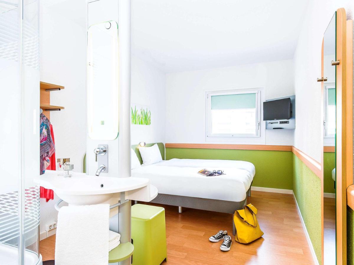 Ibis Budget Saint-Quentin Centre Gare Exterior foto